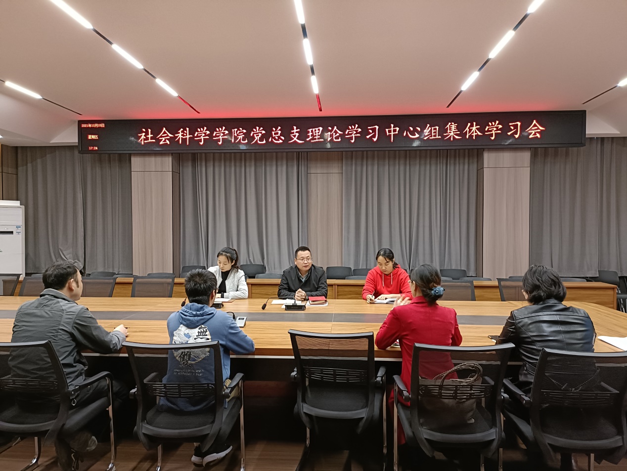 说明: C:\Users\hp\AppData\Local\Temp\WeChat Files\c9a12dc1b98d99cd8d5314ef60df11d.jpg