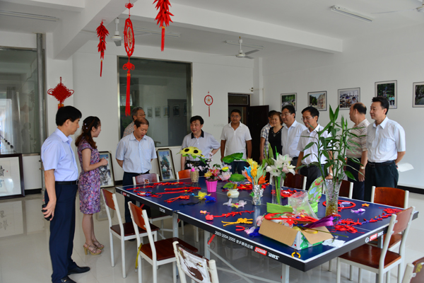 应用技术大学联盟专家组莅临我院考察指导工作