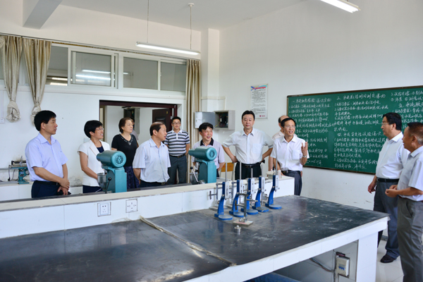 应用技术大学联盟专家组莅临我院考察指导工作