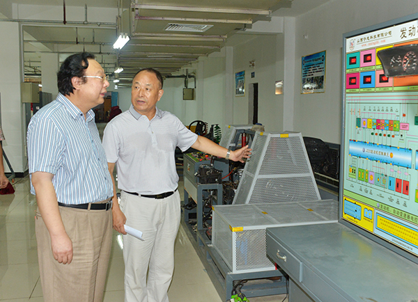 河南大学常务副校长赵国祥莅临我院指导