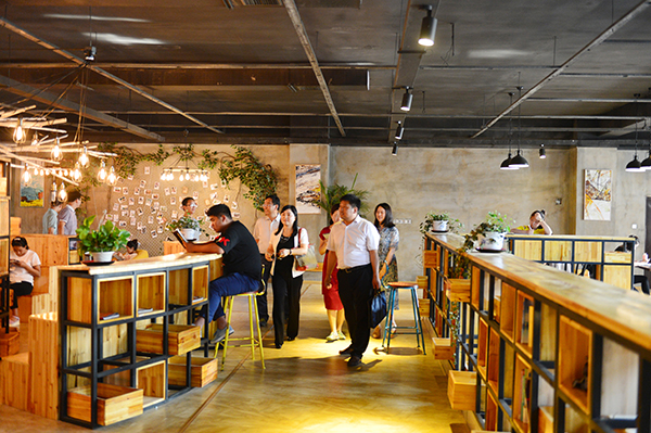 省高校实验室安全检查组专家莅临我校检查指导工作