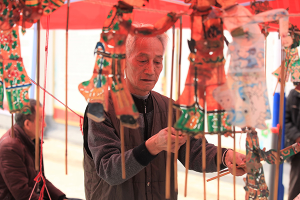 我校地方民俗文化研究中心走访非遗代表性传承人